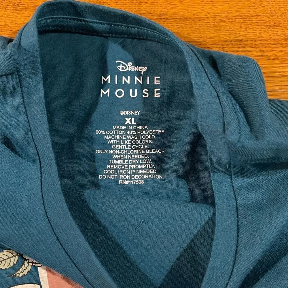 Disney Minnie Mouse Top size XL NWT - Picture 5 of 6